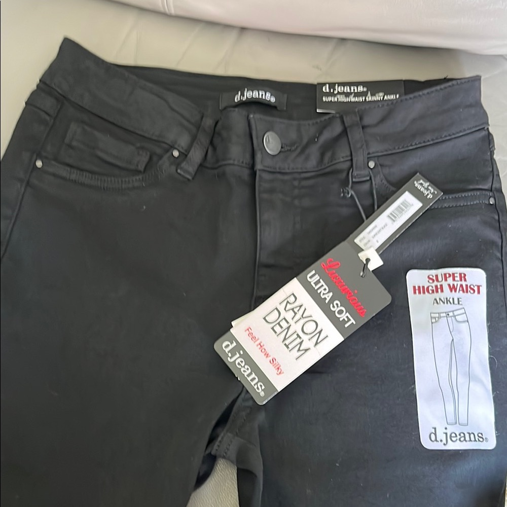 d. jeans Black Ankle Cropped Jeans Modern Fit